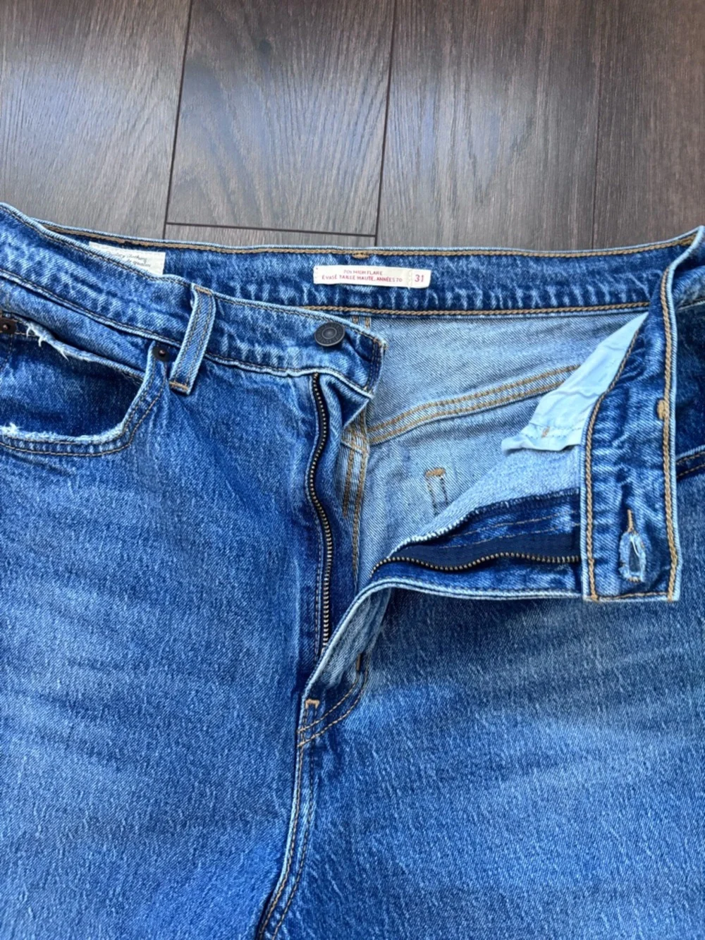 LEVI’S 70s High Waited Flare Jeans Denim Size 31 - Picture 9 of 16